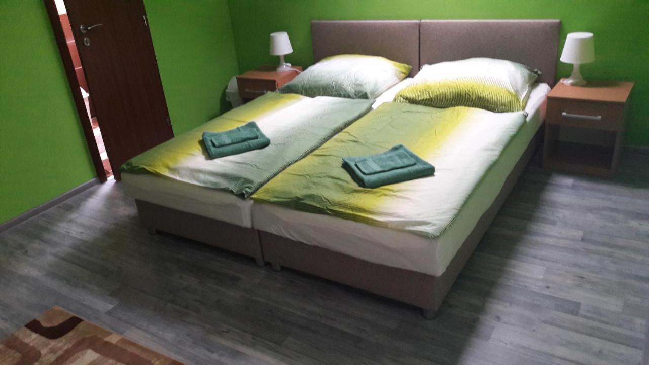 Ubytovanie House Галанта Екстериор снимка